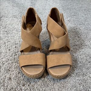 Women's Tan Wedge Sandals